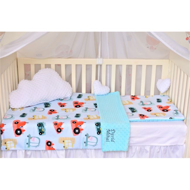 Lenjerie 3 piese patut 120x60 cm model masinute si plus minky bleu PFCC7752