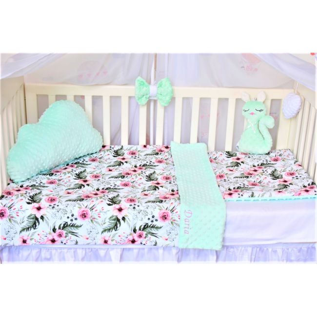 Lenjerie 3 piese patut 120x60 cm model trandafiri si plus minky verde menta PFCC100442