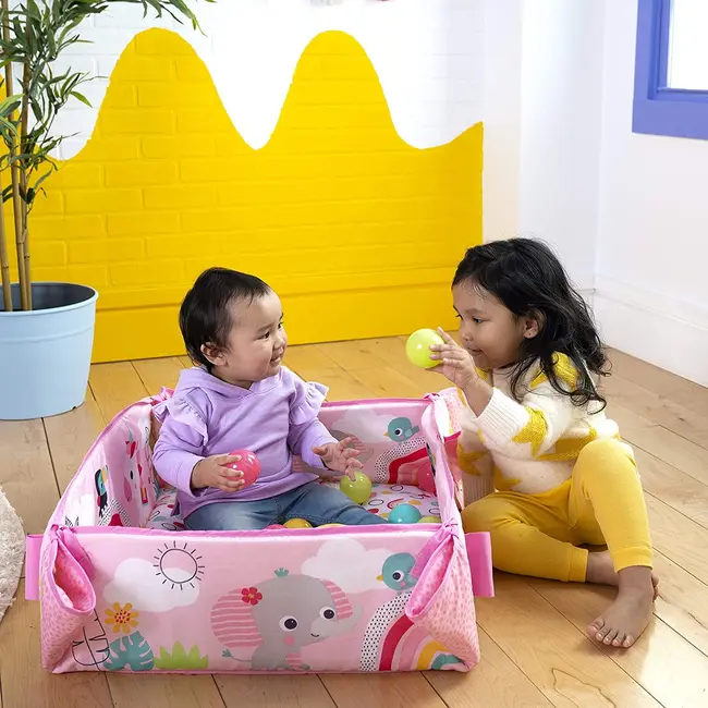 Bright Starts - Salteluta de activitati 5 in 1 Gym & Ball Pit Rainbow Tropics BBB12625