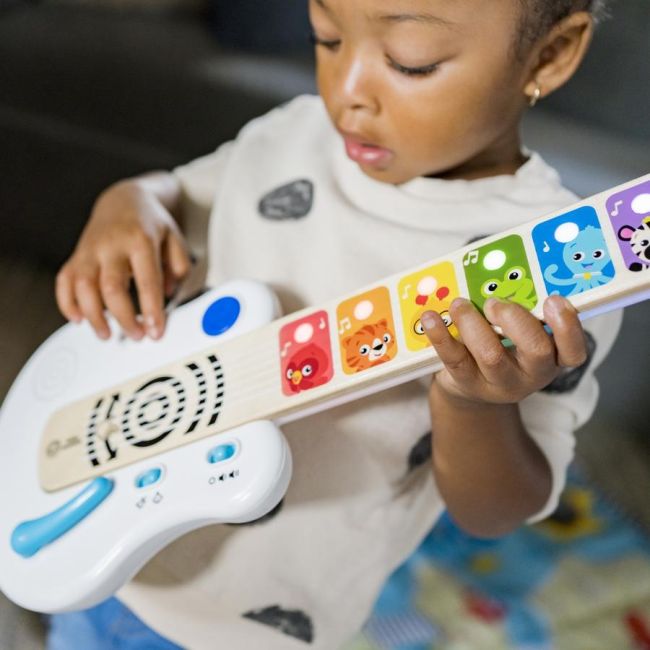 Baby Einstein - Jucarie muzicala Chitara cu animalute BBB12396