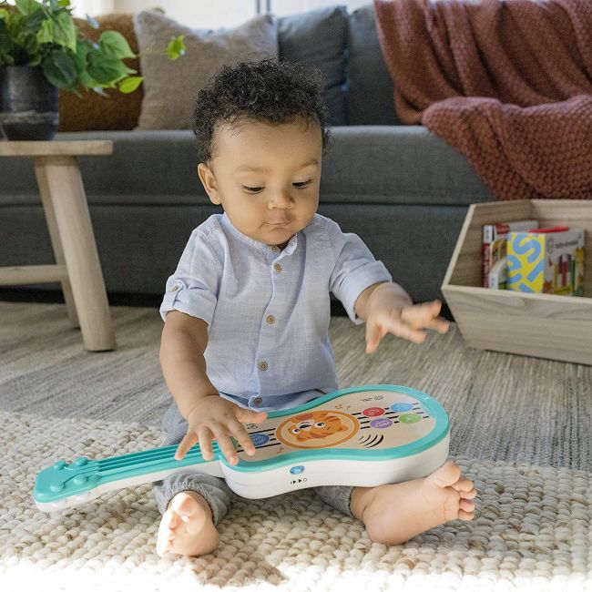 Baby Einstein - Jucarie muzicala Ukulele fermecat BBB12609