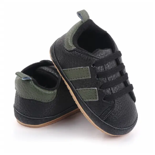 Adidasi negri cu dungi laterale MDd2547-3-p9.3-6 luni (Marimea 18 incaltaminte)