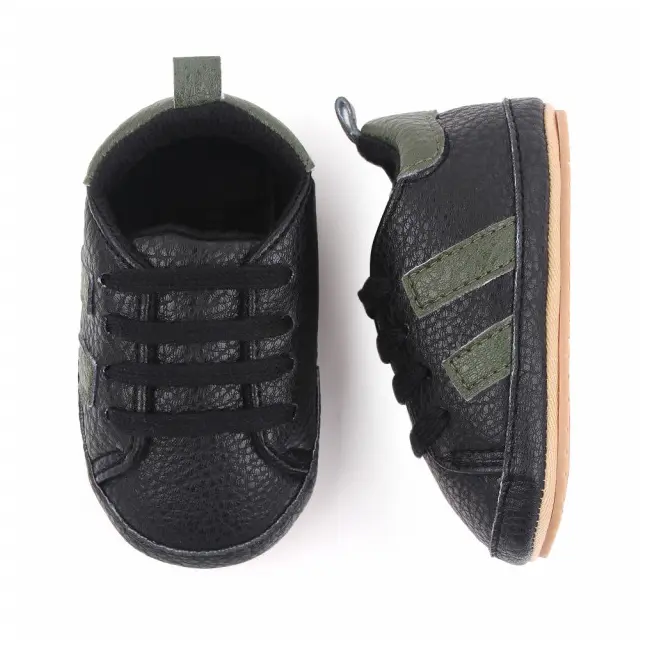 Adidasi negri cu dungi laterale MDd2547-3-p9.3-6 luni (Marimea 18 incaltaminte)