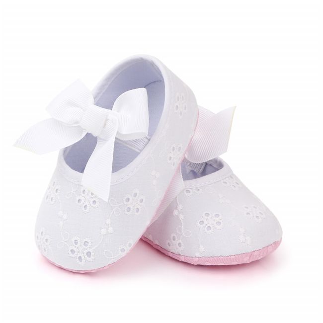 Pantofiori albi cu floricele brodate si fundita ADd2578-4-sa30.3-6 luni (Marimea 18 incaltaminte)
