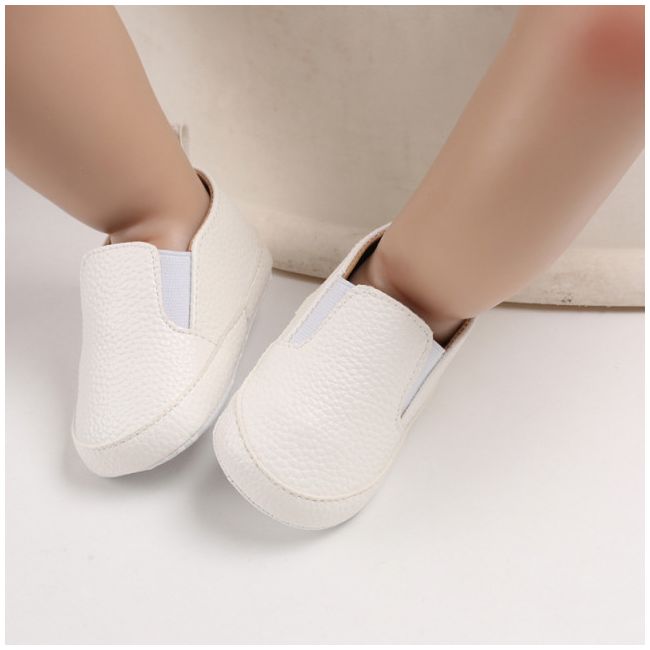 Pantofiori albi tip mocasini pentru baietei ADB232-1-p26