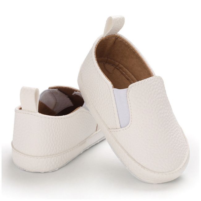 Pantofiori albi tip mocasini pentru baietei ADB232-1-p26