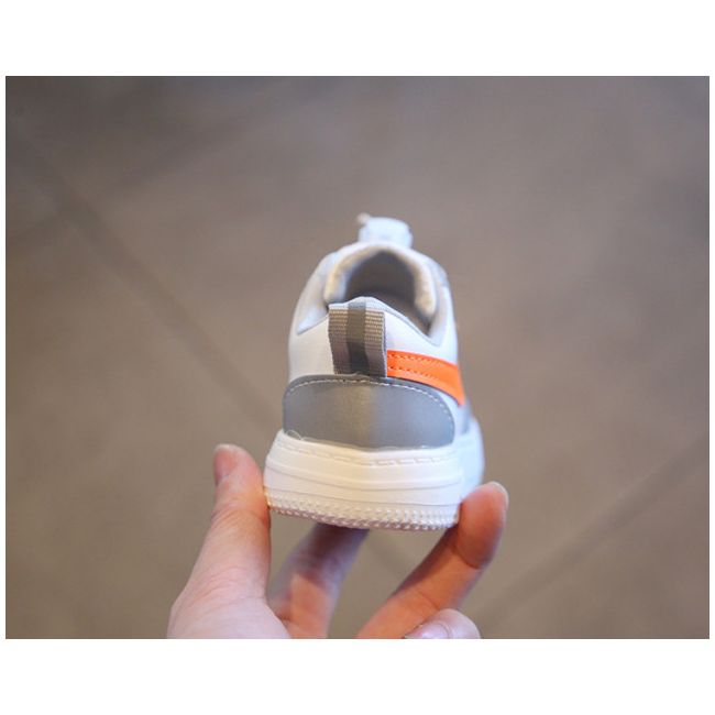 Adidasi albi cu insertie argintie si dunga portocalie MD601-1-sa40