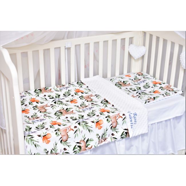 Lenjerie 3 piese patut  120x60 cm model caprioare si plus alb PFCC6029
