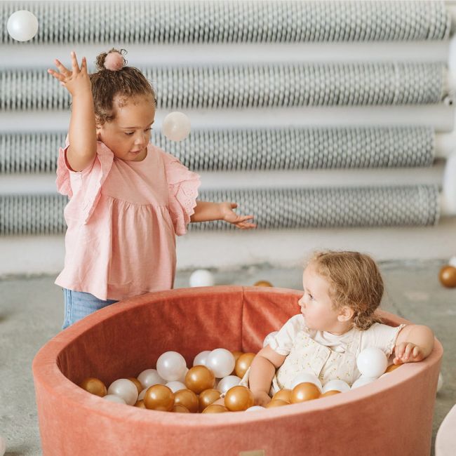 Piscina Uscata Cu 200 De Bile (alb, Bej, Auriu, Transparent) Meowbaby  , 90x30 Cm, Catifea Rosu Marsala Pjbbv03004w