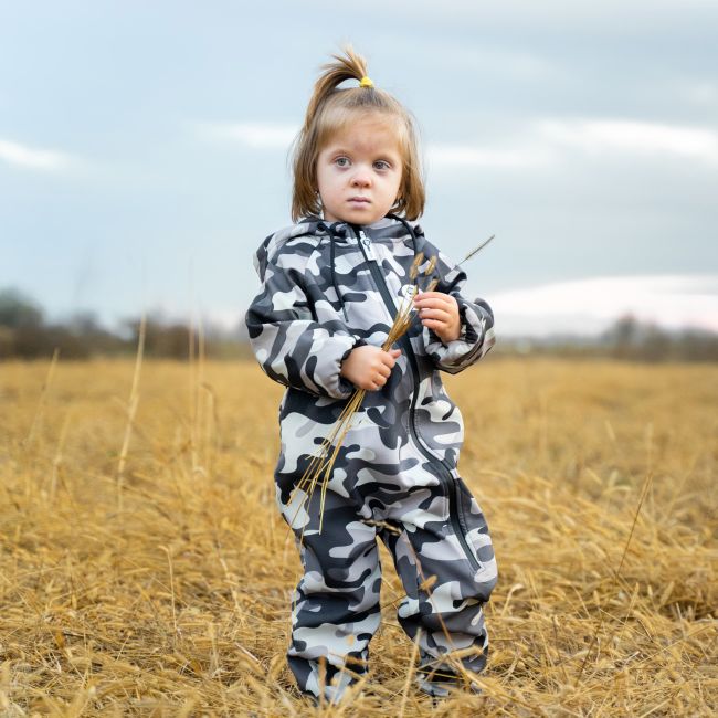 Salopeta impermeabila pentru copii Kidscare, cu protectie la vant si apa cu imprimeu Camuflaj - marime 116 SUPKCSI502_Camuflaj-116