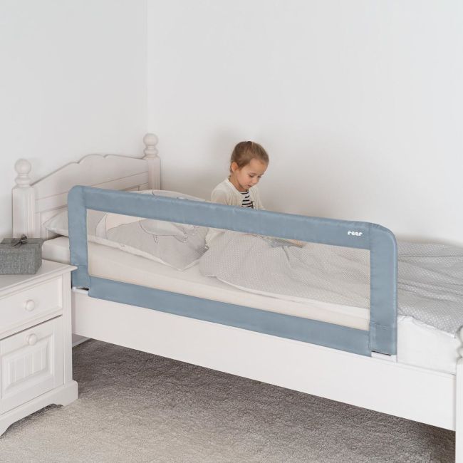 Bariera protectie anticadere pat copii, lungime 150 cm, albastru-gri, Reer Sleep'n Keep XL 45111