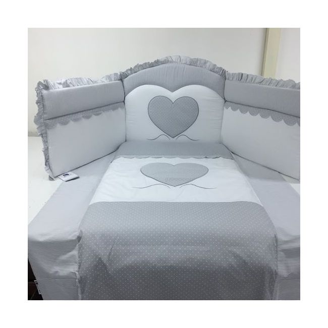Set Lenjerie De Lux Din Bumbac Cu Broderie, Protectie Laterala, Pilota, Pentru Pat Bebelusi, Cuore Di Mamma Gri, Italia Pjblenj_cuore_grey