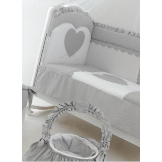 Set Lenjerie De Lux Din Bumbac Cu Broderie, Protectie Laterala, Pilota, Pentru Pat Bebelusi, Cuore Di Mamma Gri, Italia Pjblenj_cuore_grey