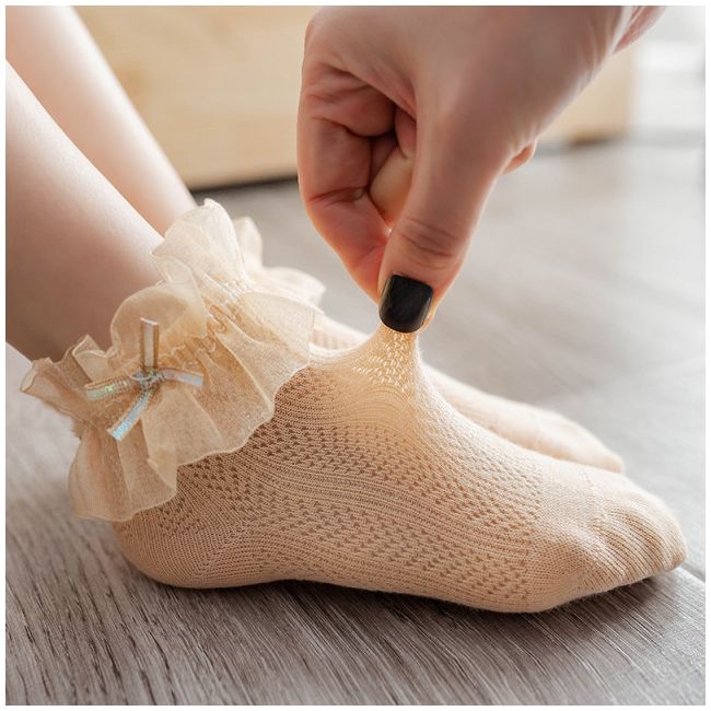 Sosetele cu model din tesatura si volanas din organza mbskk260-c20.12-18 luni (marimea 21 incaltaminte)-roz somon