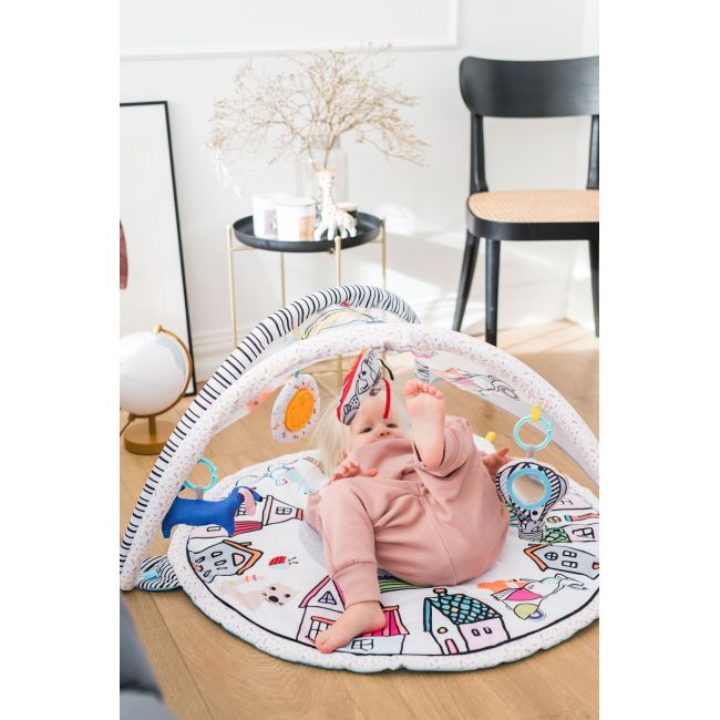 Centru de activitati Qkids, City KRTMAED00004