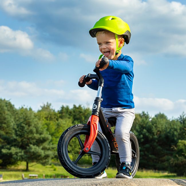 Bicicleta de echilibru, MoMi, ULTI Pink, Fara pedale, Albastru, Reglabila, Cadru usor din magneziu, Roti cauciucate, Absorbtie a socurilor, Sarcina maxima 30 kg KRTROBI00039