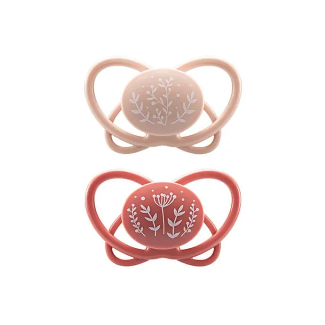 Set 2 Suzete MyButterfly din silicon, forma anatomica, simetrica, tetina ortodontica flexibila, cu cutie de transport si sterilizare, 0 - 6 luni, nip first moments 31610