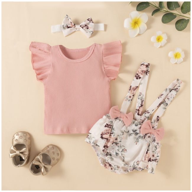 Costumas cu tricou roz - floricele