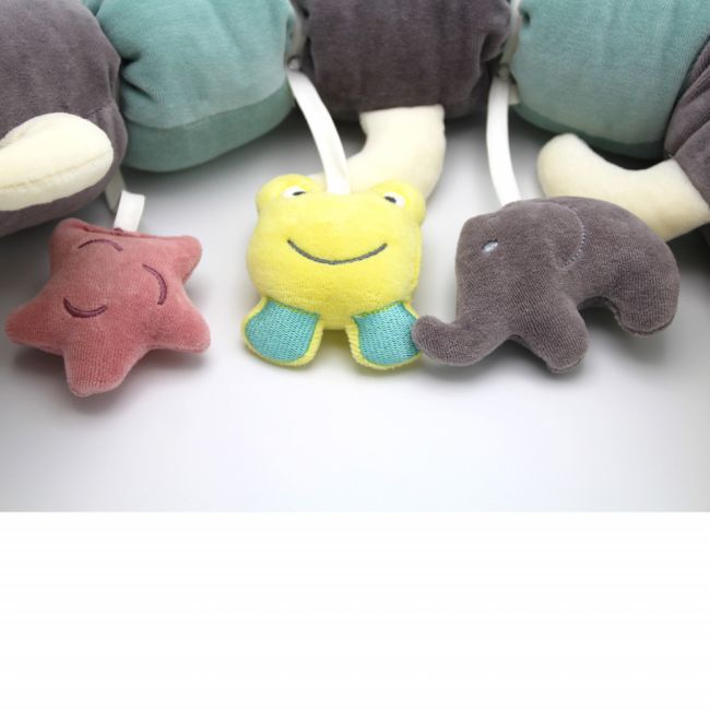 Protectie laterala multifunctionala cu jucarii din plus BabyJem Caterpilar (Culoare: Roz) JEMbj_6752