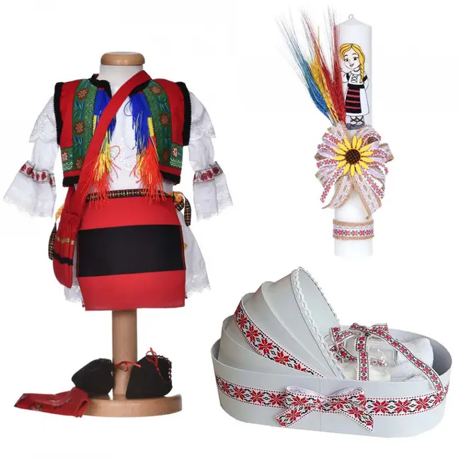 Set costum popular Fete cu trusou botez landou si lumanare decor traditional Denikos C9276 - NIK5526