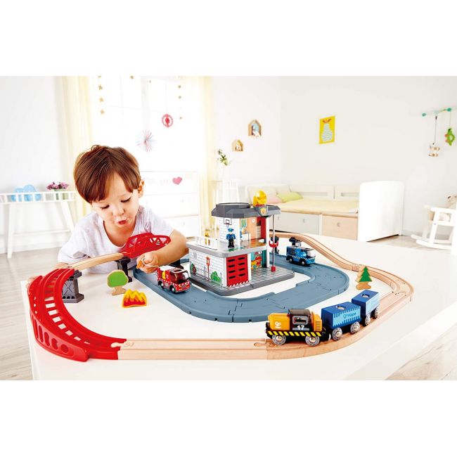 HAPE MASINA DE POMPIERI CU SIRENA VIVHapeE3737