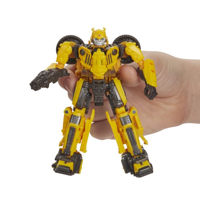 TRANSFORMERS GENERATIONS DELUXE ROBOT BUMBLEBEE OFFROAD VIVE0701_E8288