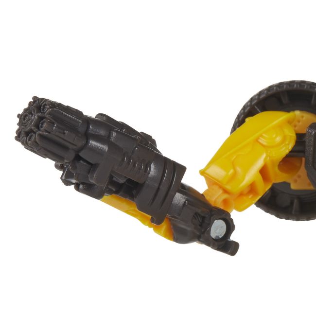 TRANSFORMERS GENERATIONS DELUXE ROBOT BUMBLEBEE OFFROAD VIVE0701_E8288