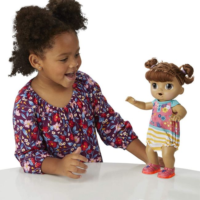 BEBELUS SATEN BABY ALIVE PASESTE SI PANTOFII VOR LUMINA VIVE5248