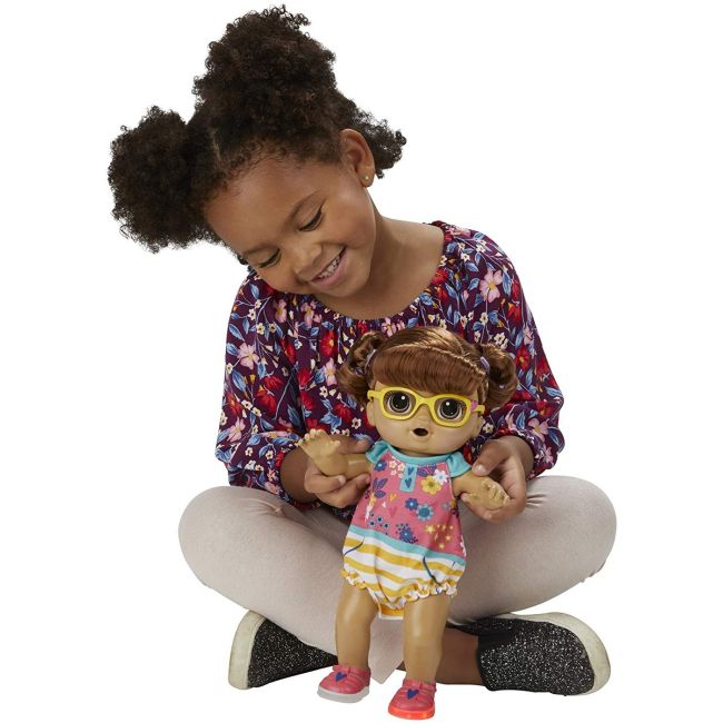 BEBELUS SATEN BABY ALIVE PASESTE SI PANTOFII VOR LUMINA VIVE5248