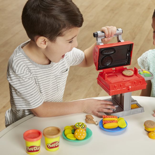 PLAY-DOH SET GRATAR CU FORME SI STAMPILE VIVF0652