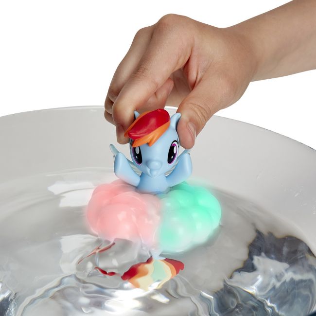 PONEI SIRENA RAINBOW DASH CU LUMINI CURCUBEU VIVE5108_E5172