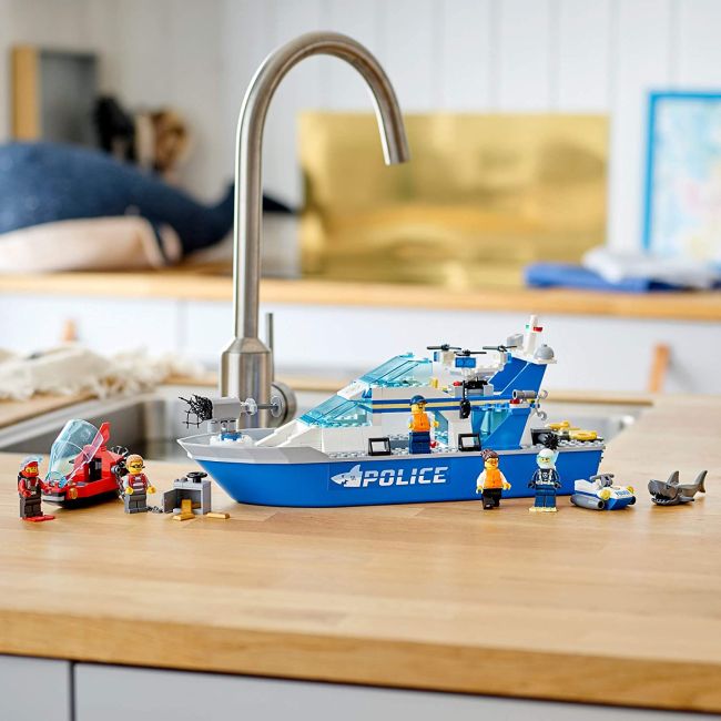 LEGO CITY  NAVA DE PATRULARE A POLITIEI 60277 VIVLEGO60277