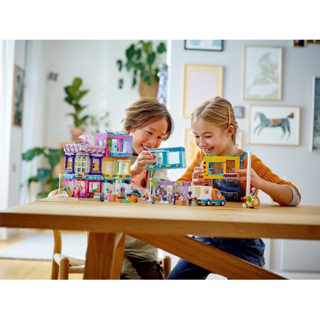 LEGO FRIENDS CLADIREA DE PE STRADA PRINCIPALA 41704 VIVLEGO41704
