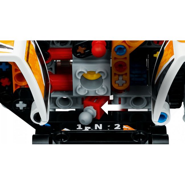 LEGO TECHNIC VEHICUL DE TEREN 42139 VIVLEGO42139