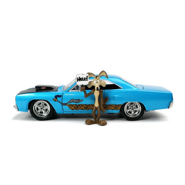 LOONEY TUNES ROAD RUNNER SET MASINUTA METALICA  1970 PLYMOUTH SCARA 1:24 SI FIGURINA WILE E COYOTE VIV253255028