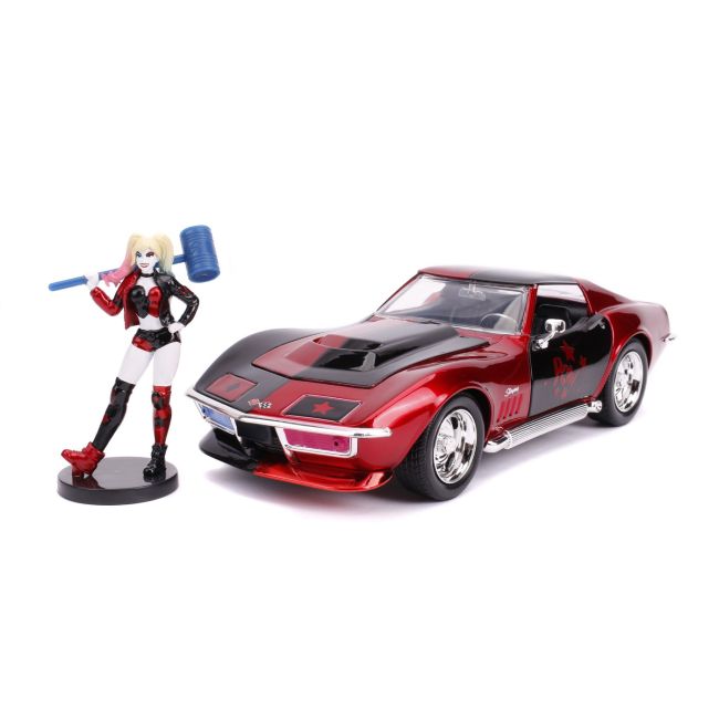 MASINUTA DIN METAL HARLEY QUINN 1969 CHEVY CORVETTE SCARA 1:24 VIV253255019