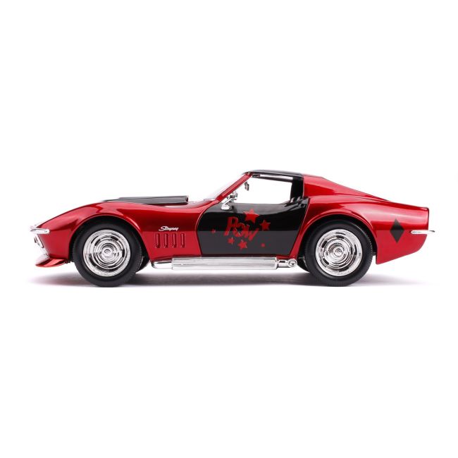 MASINUTA DIN METAL HARLEY QUINN 1969 CHEVY CORVETTE SCARA 1:24 VIV253255019
