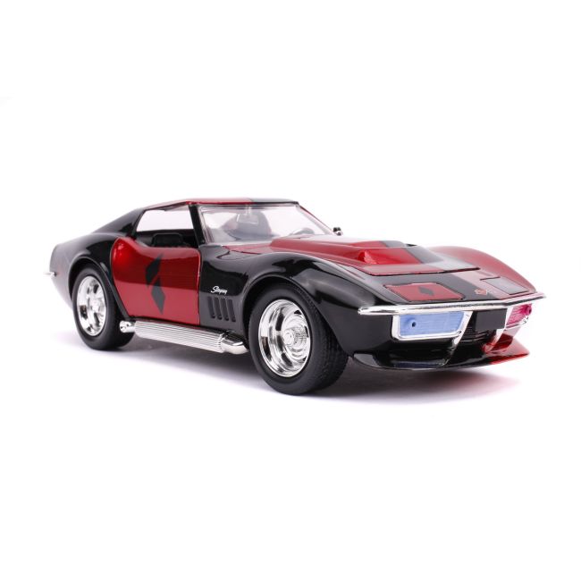 MASINUTA DIN METAL HARLEY QUINN 1969 CHEVY CORVETTE SCARA 1:24 VIV253255019