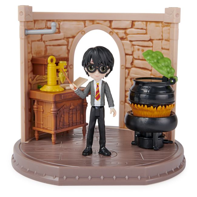 HARRY POTTER WIZARDING WORLD MAGICAL SALA DE CLASA MINIS POTIUNI HARRY POTTER VIV6061847