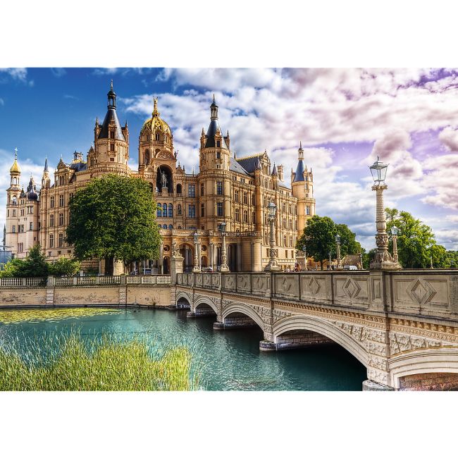 PUZZLE TREFL 1000 CASTELUL DE PE INSULA VIV10669