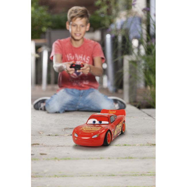 MASINA CU TELECOMANDA FULGER McQUEEN 17CM VIV203084028