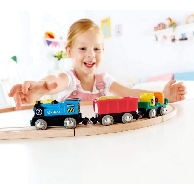 HAPE TREN MARFAR CU DOUA VAGOANE VIVHapeE3720
