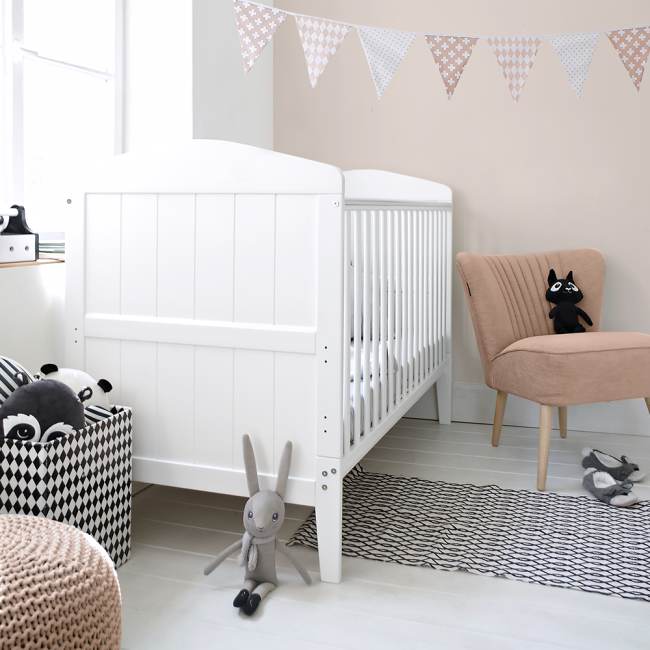 Patut Din Lemn Masiv, Transformabil Pentru Bebe Si Junior, Hampton + Saltea Cocos 140 X 70 Cm Pjbhampton_140-saltea