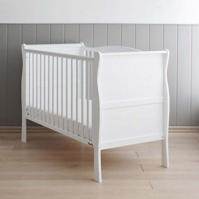 Patut Din Lemn Pentru Bebe, Inaltime Saltea Reglabila, Noble Alb + Saltea Cocos 120x60x10 Cm Pjbnoble_cot_white-saltea