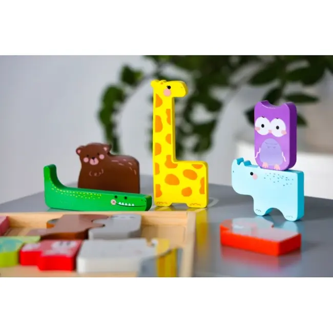 Set cu 14 figurine in forma de animale din lemn ecotoys 3002 edeedi3002