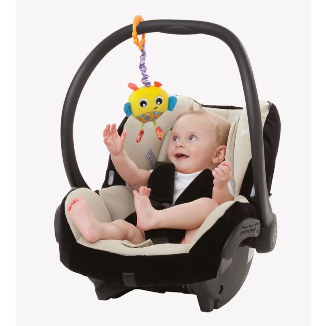 Jucarie cu vibratii pentru carucior, scoica auto si patut, Wiggling Bertie Bee, 23 cm, Playgro BYN730621