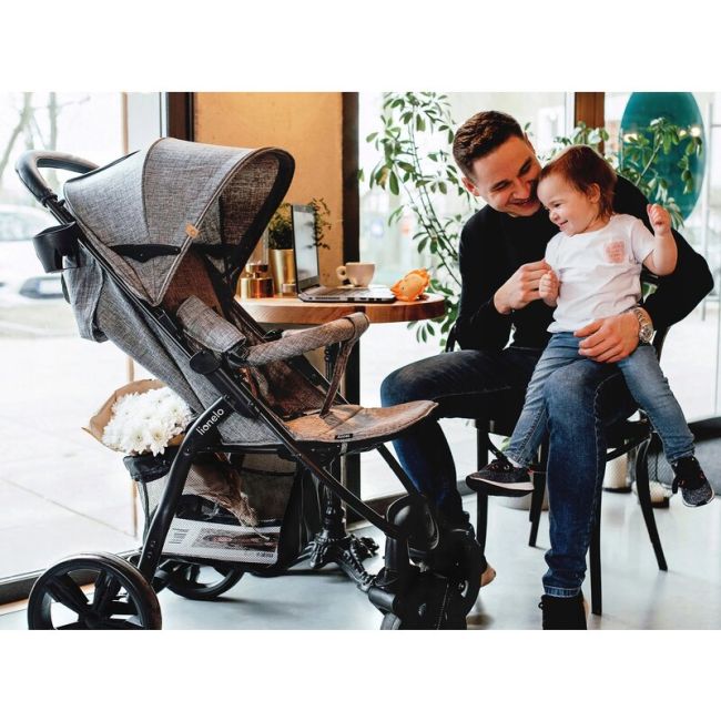 Lionelo - Carucior sport Annet Tour, De la nastere, UPF 50+, Cu maner reglabil, Plasa de tantari, Suport biberon, Saculet pentru picioare, Pana la 22 kg, Negru BYNLO-ANNET_TOUR_BLACK_CARBON