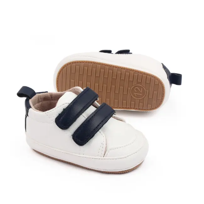 Adidasi albi cu barete negre (marime disponibila: 3-6 luni (marimea 18 incaltaminte)) mdd2788-1-p9.3-6 luni (marimea 18 incaltaminte)