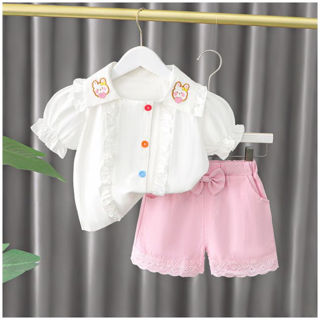 Costumas cu bluzita alba si pantalonasi scurti roz (marime disponibila: 2 ani) adxq1900-1-dg.2 ani
