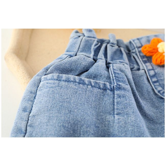 Costumas cu bluzita cu flori rosii si pantalonasi din blugi MBXQ1895-1-dg